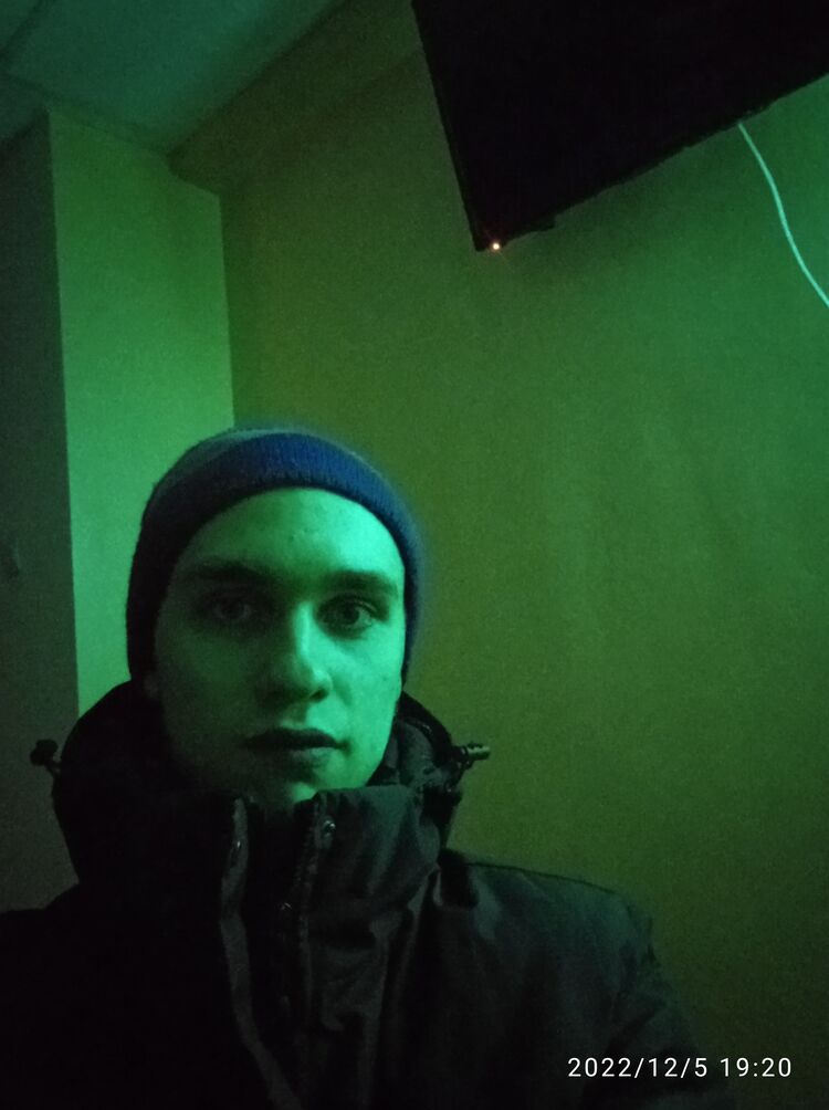  31104447  , 27 ,    
