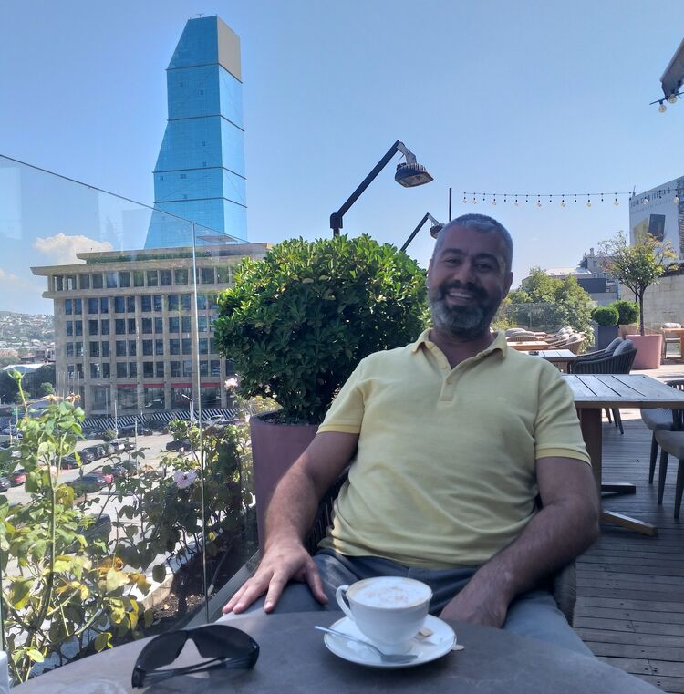  ,   SanSebastian, 42 ,  