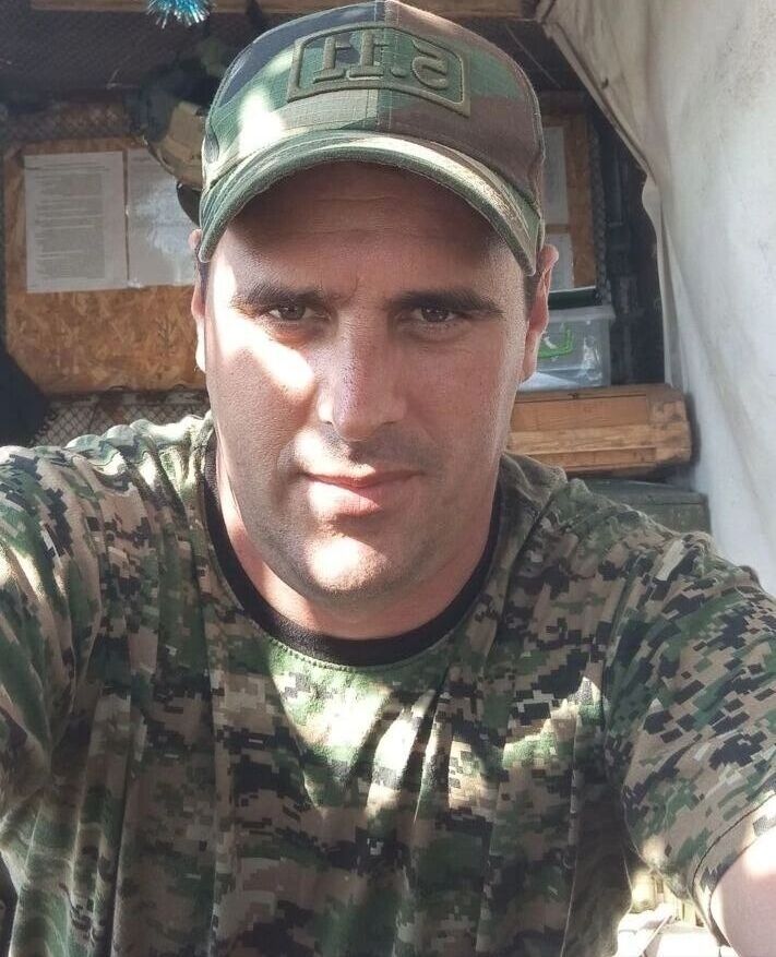  54478827  Sergei, 36 ,    