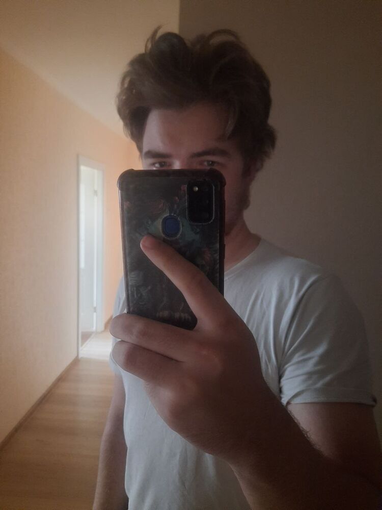  43327017  , 22 ,    