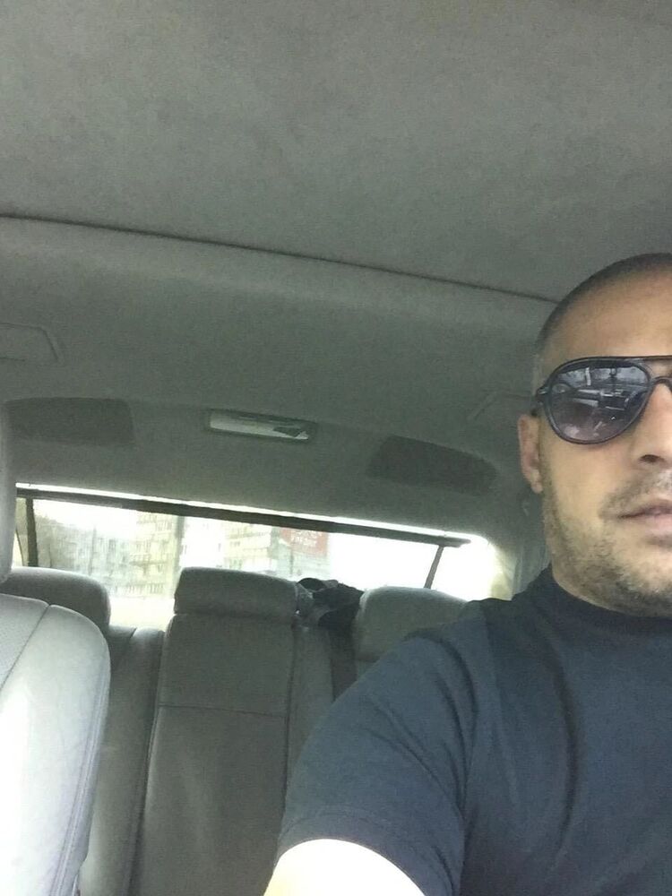  ,   Alan, 41 ,   ,   , c 