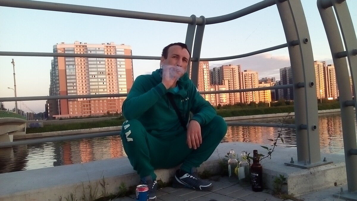  7647527  Serezhenka, 40 ,    -