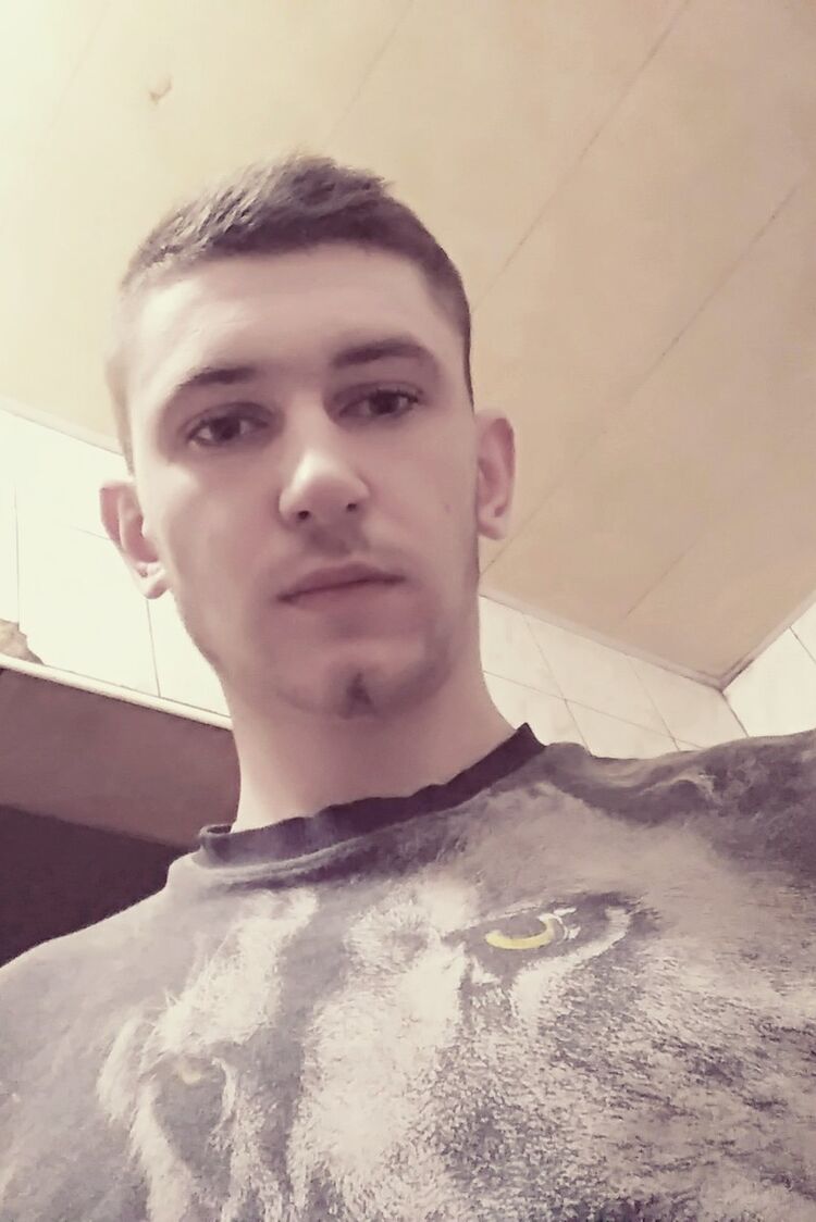  15581187  Sasha, 28 ,    