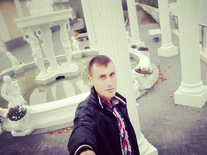  ,   Alex, 30 ,     , c 