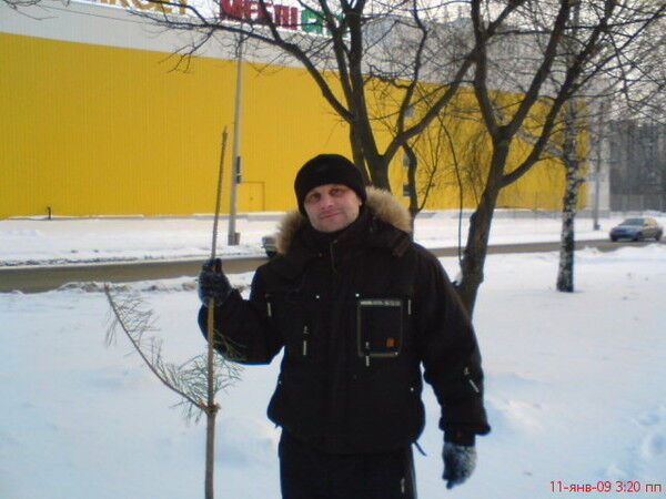  6449187  Tim, 54 ,    