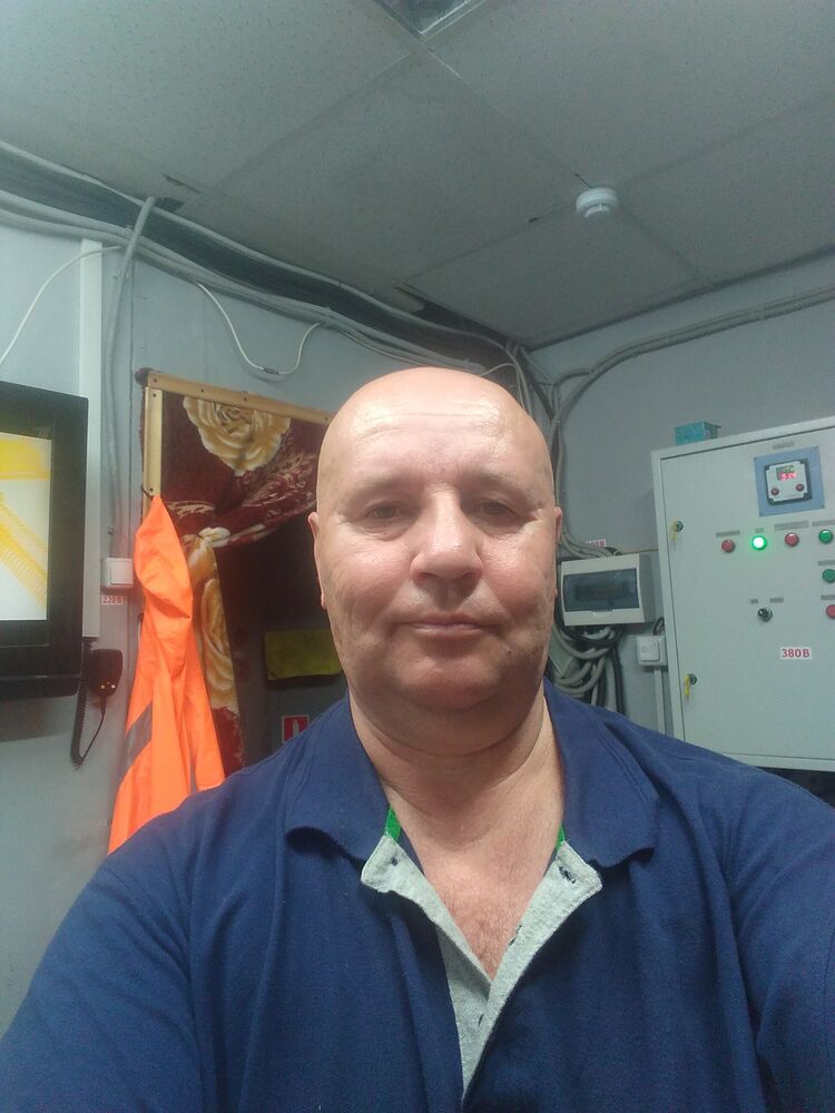  46210617  , 52 ,    