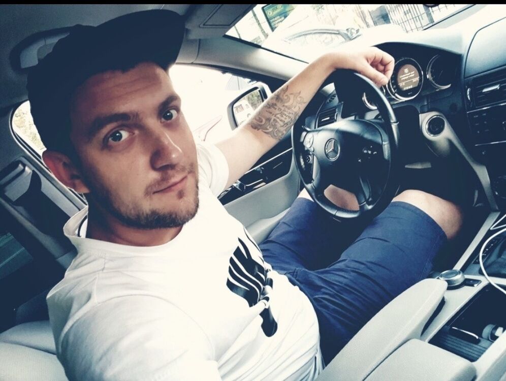  19813117  , 37 ,    