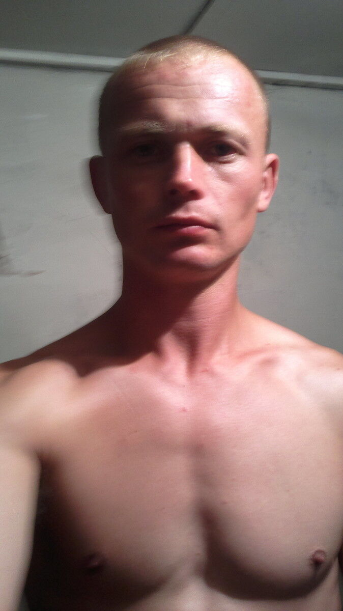  ,   Aleksandr, 37 ,   ,   , c 