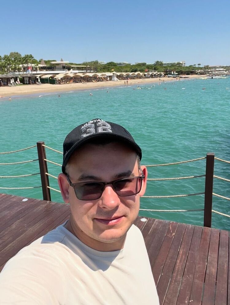  54670827  , 33 ,    --