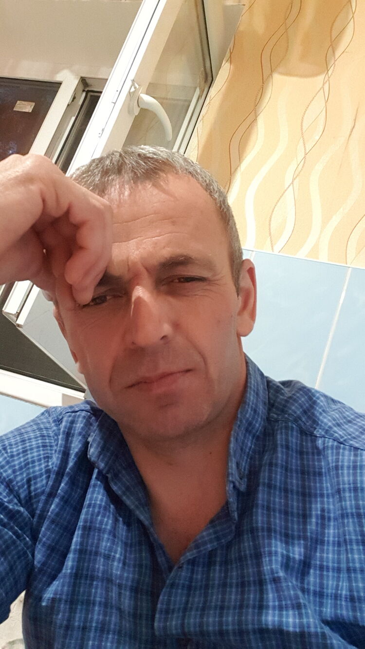  35764487  Zaur, 45 ,    