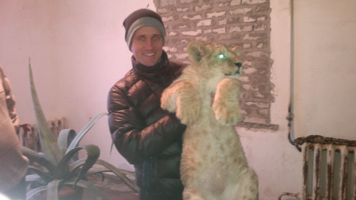  19431857  Stas, 40 ,    