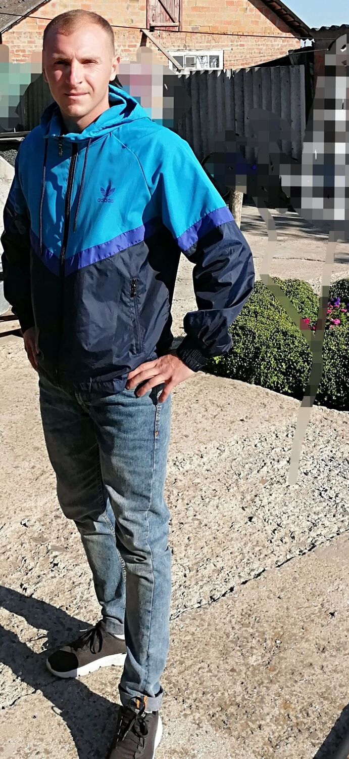  52912957  , 37 ,    