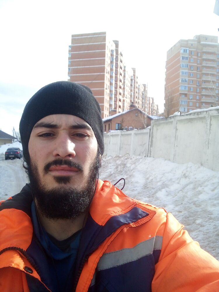  31300147  Alixan, 24 ,    