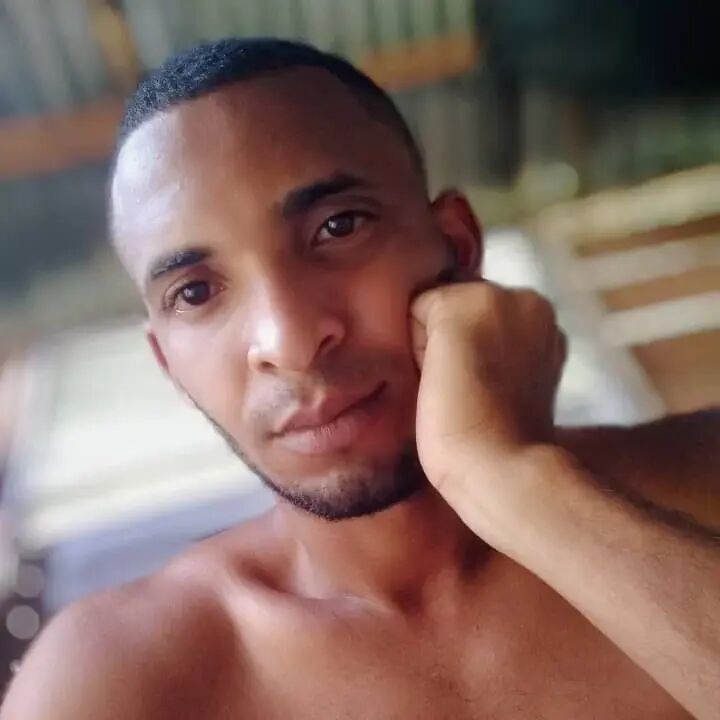  43551457  Eduardo, 33 ,    