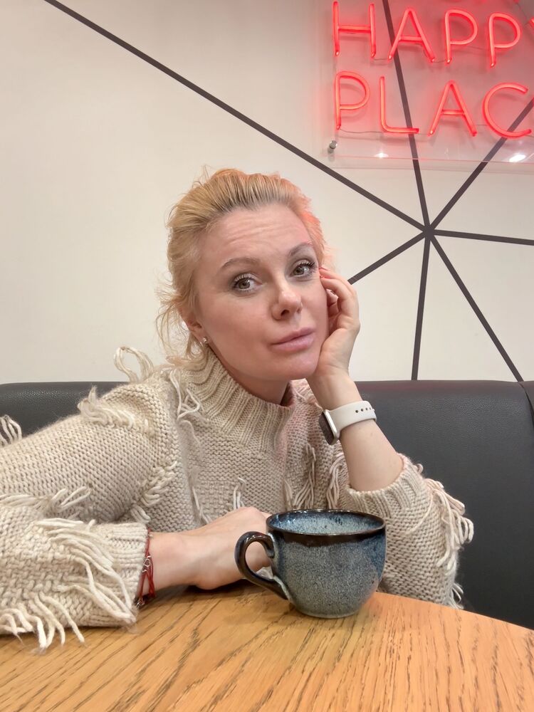  ,   Lika, 44 ,     , c 