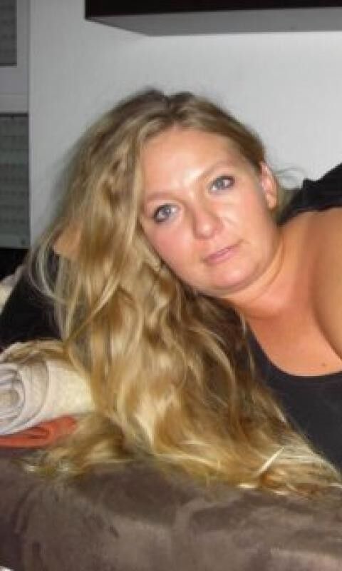  5219687  Alena, 44 ,    