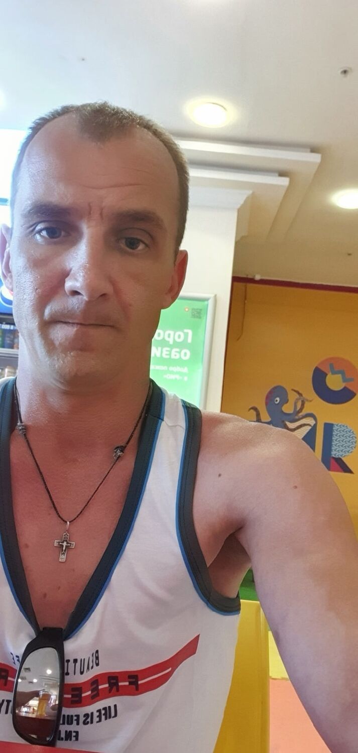  46918817  , 41 ,    