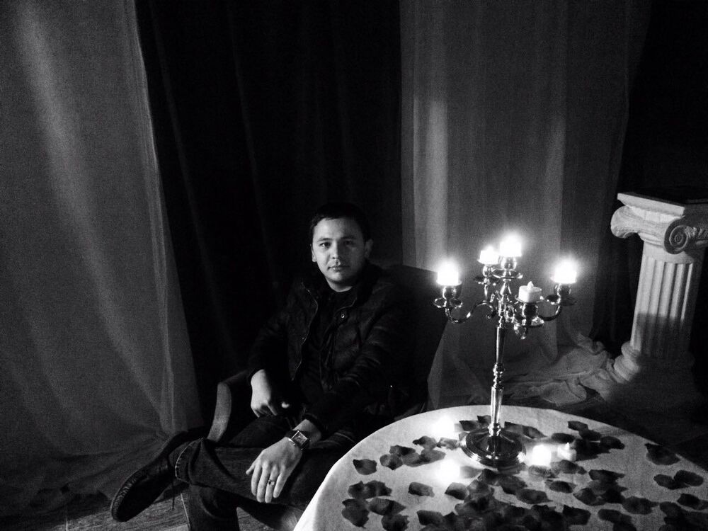  23941867  AKROM, 32 ,    