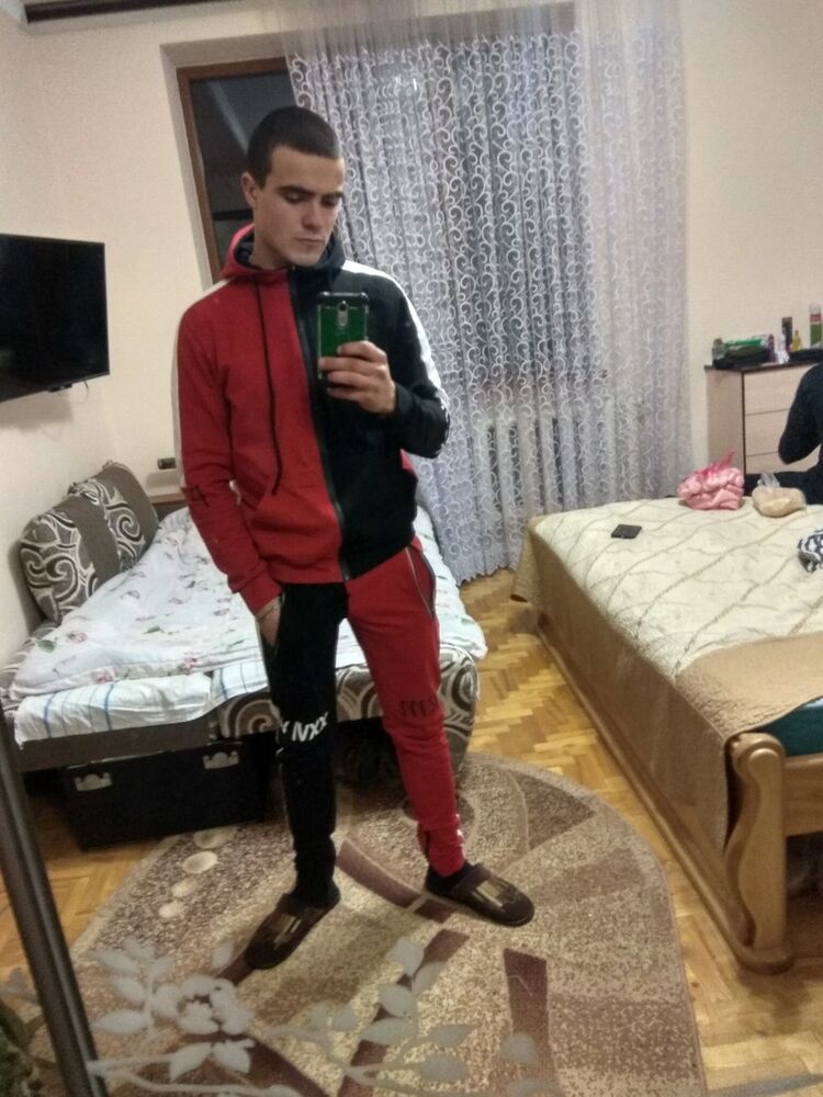  ,   ˸, 24 ,   ,   , c 