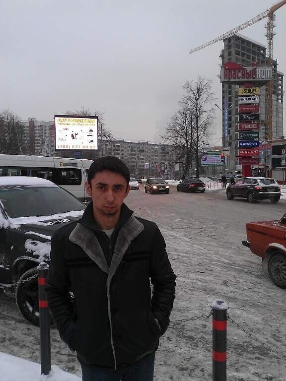  30547787  Akhrorbek, 33 ,    