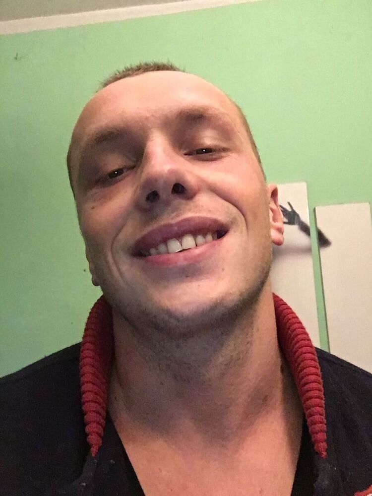  21868247  , 33 ,    