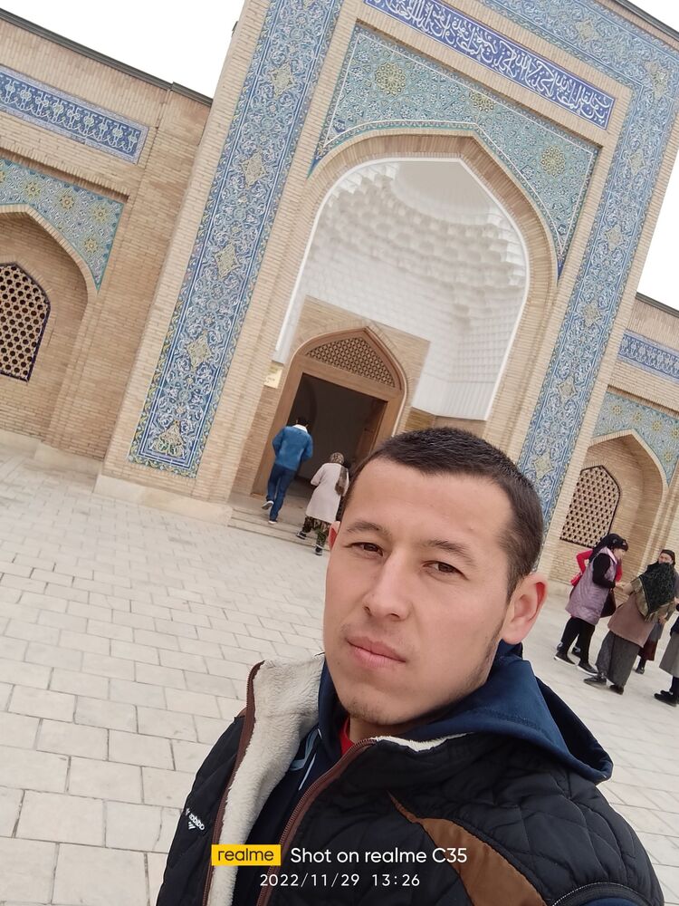  44688677  Soyibjon, 28 ,    