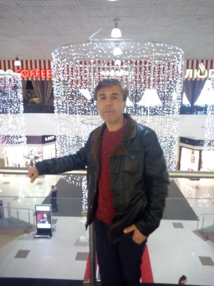  ,   Ali, 47 ,   c 