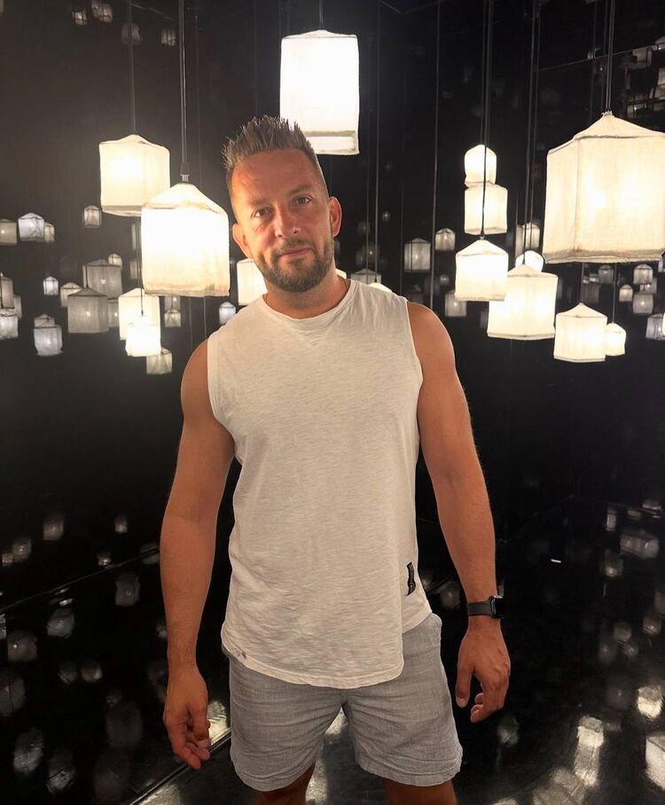 ���� 46709557 ������� ������, 39 ���, ���� ���������� � �������������