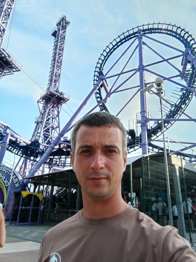  ,   Sergei, 36 ,   ,   , 