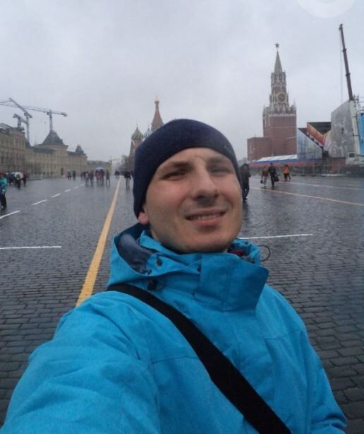  25104677  Pawel, 40 ,    