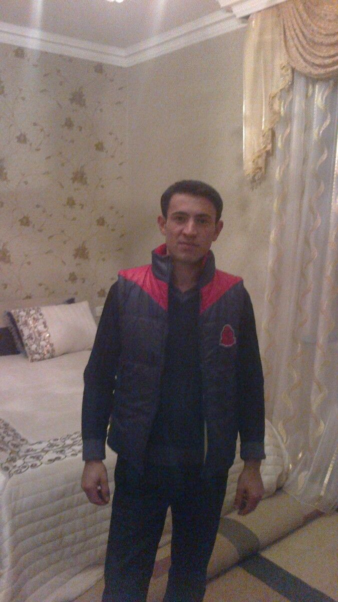  5246577  Eziz, 37 ,    