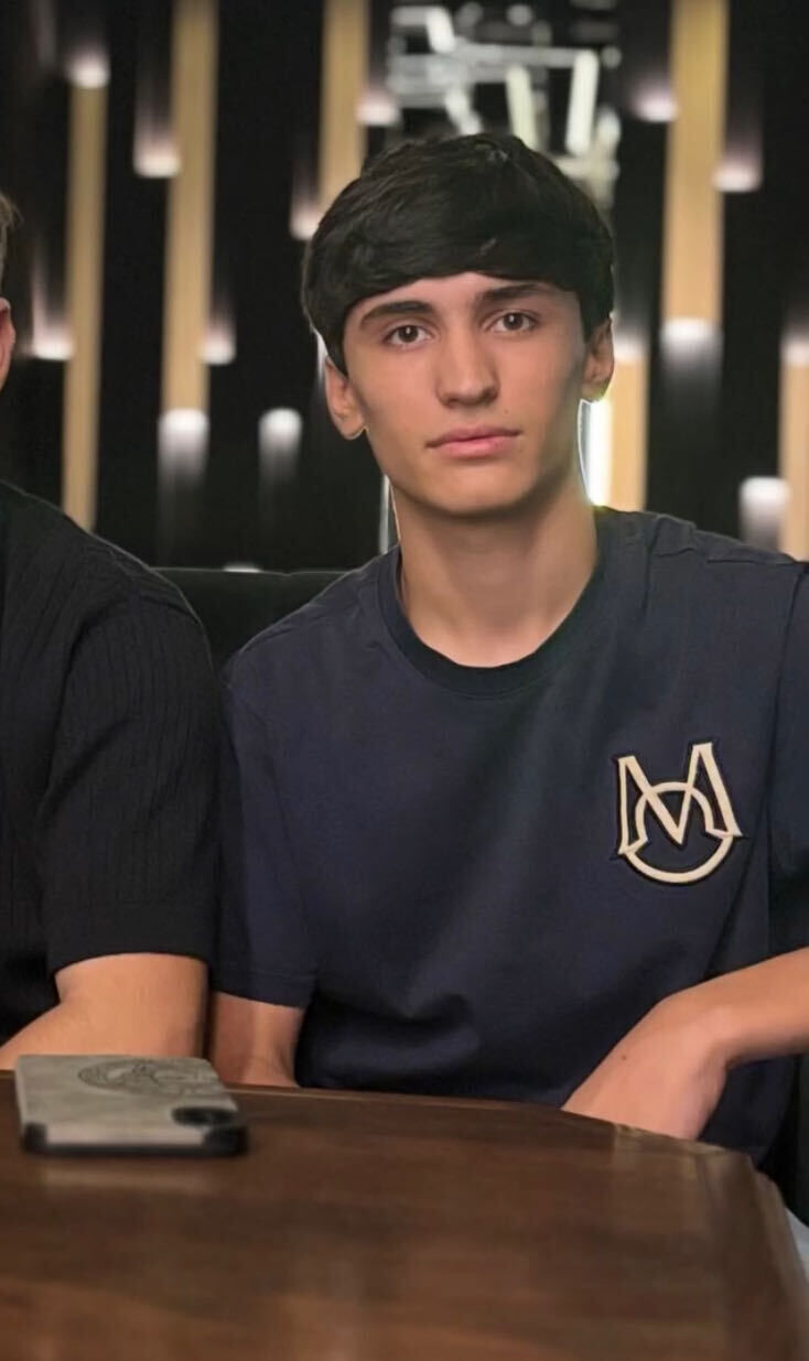 ���� 56154667 ����� Arayik, 19 ���, ���� ���������� � �������