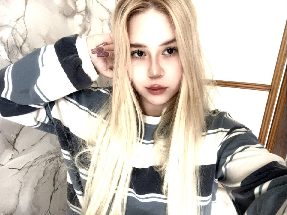 ,   Yana, 24 ,   ,   