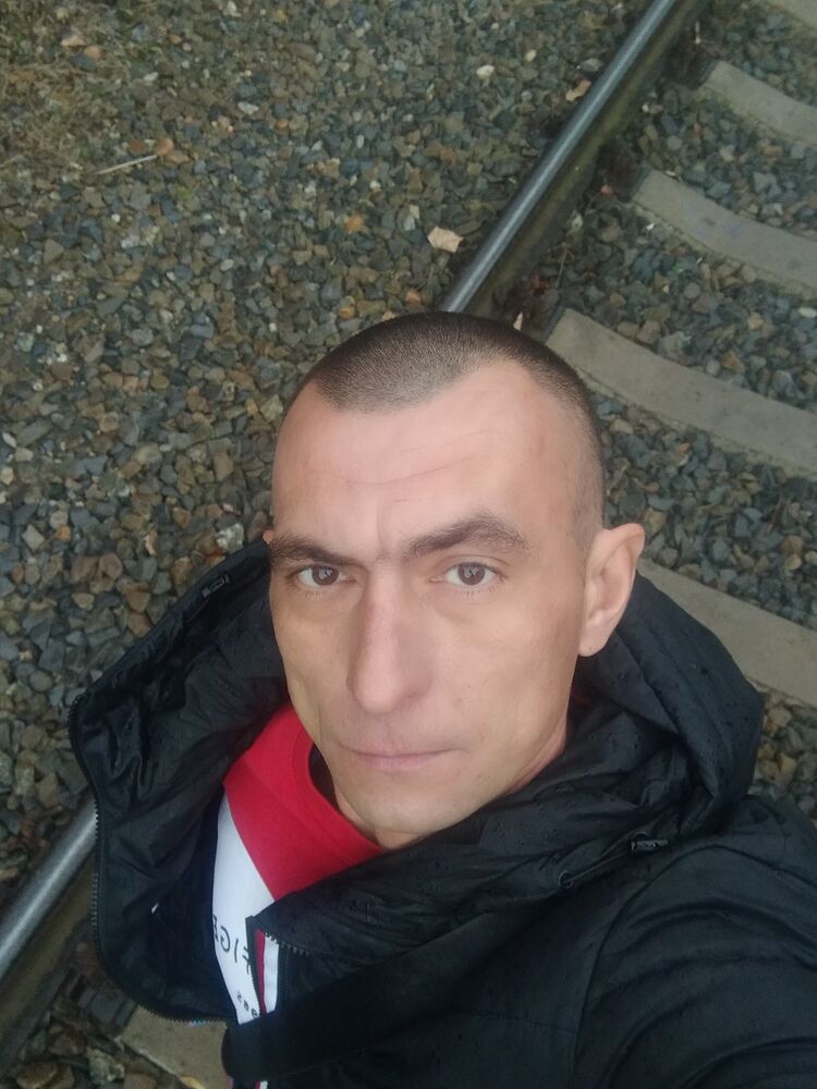  47967617  , 40 ,    