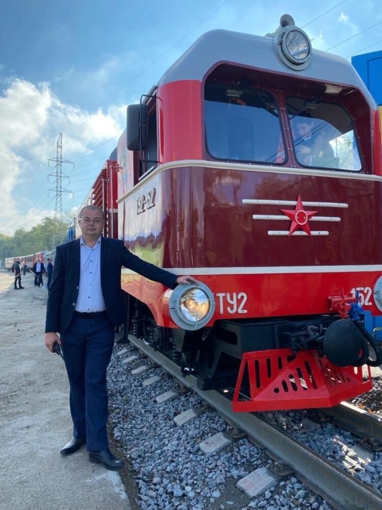  32098697  , 33 ,    --