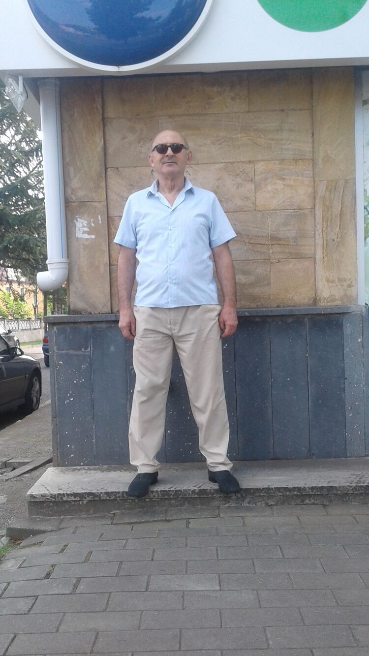  53010367  Dato, 74 ,    