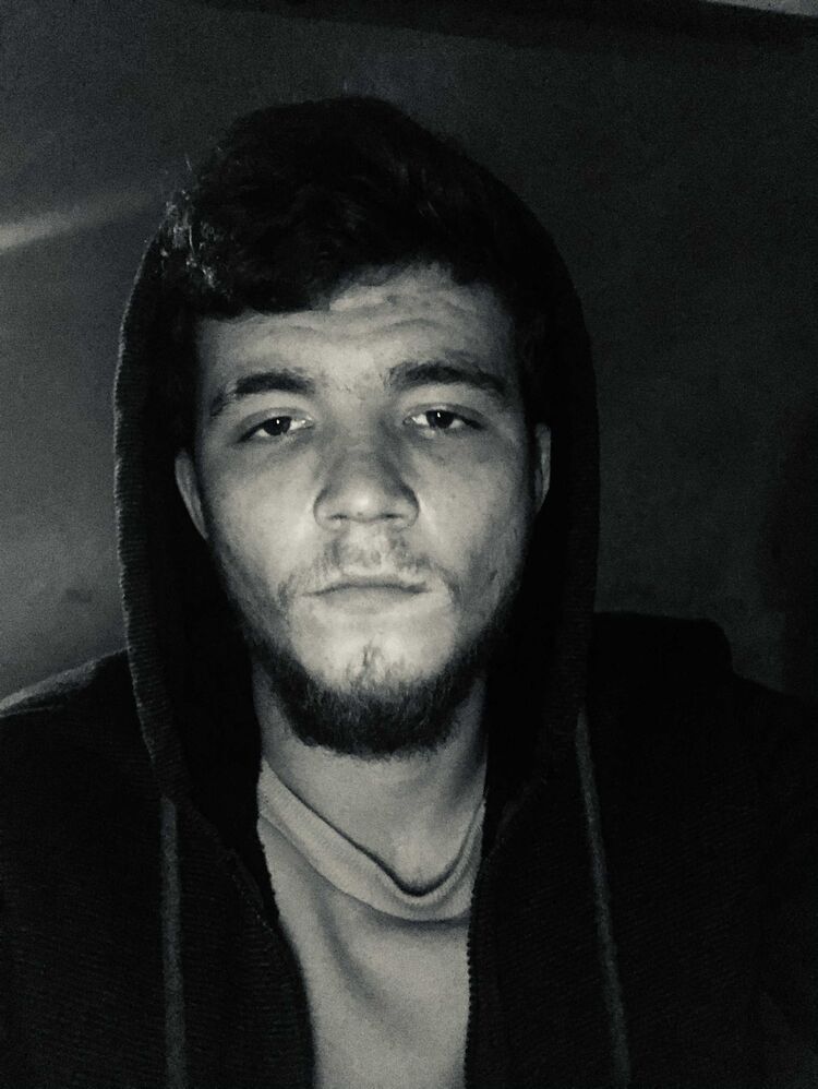  ,   Emil, 25 ,   ,   