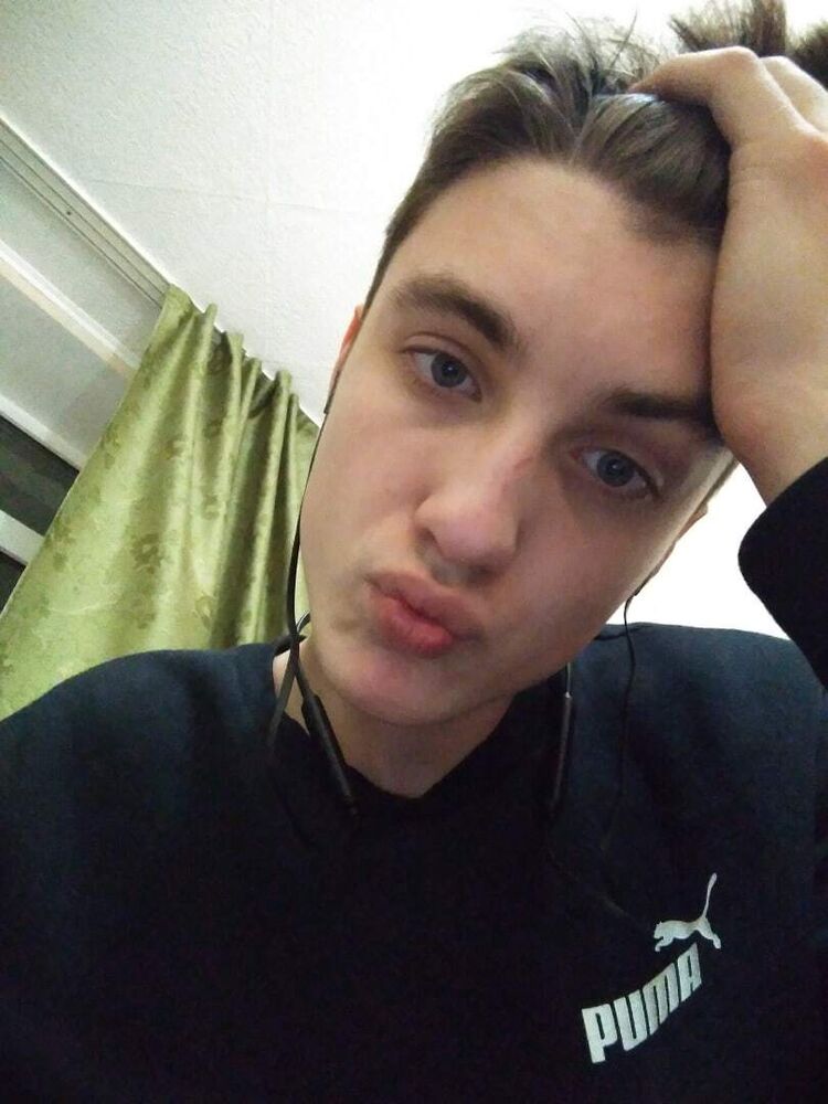  32989917  , 22 ,    