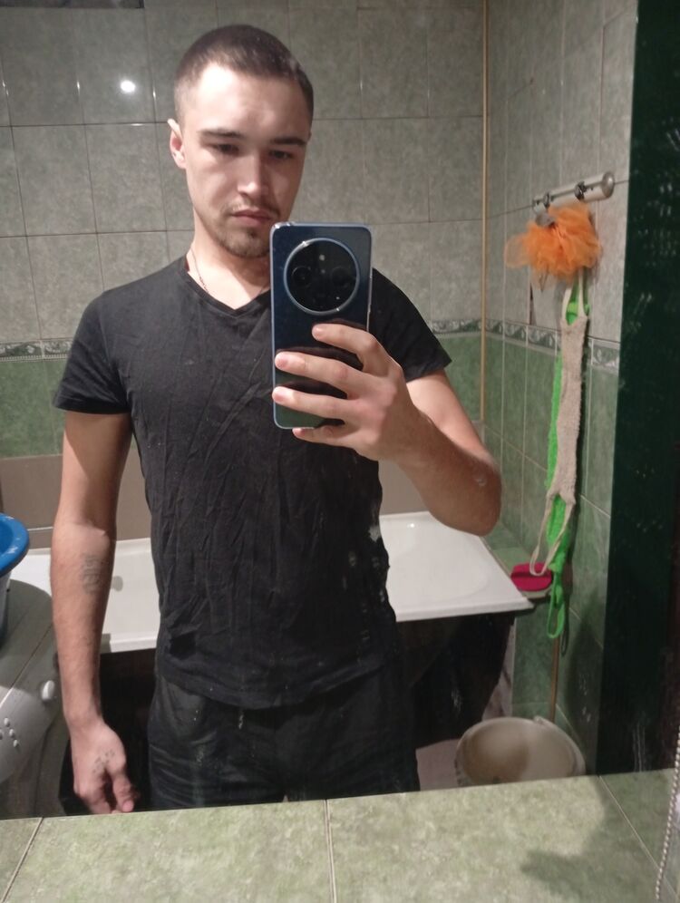  49569947  , 24 ,    