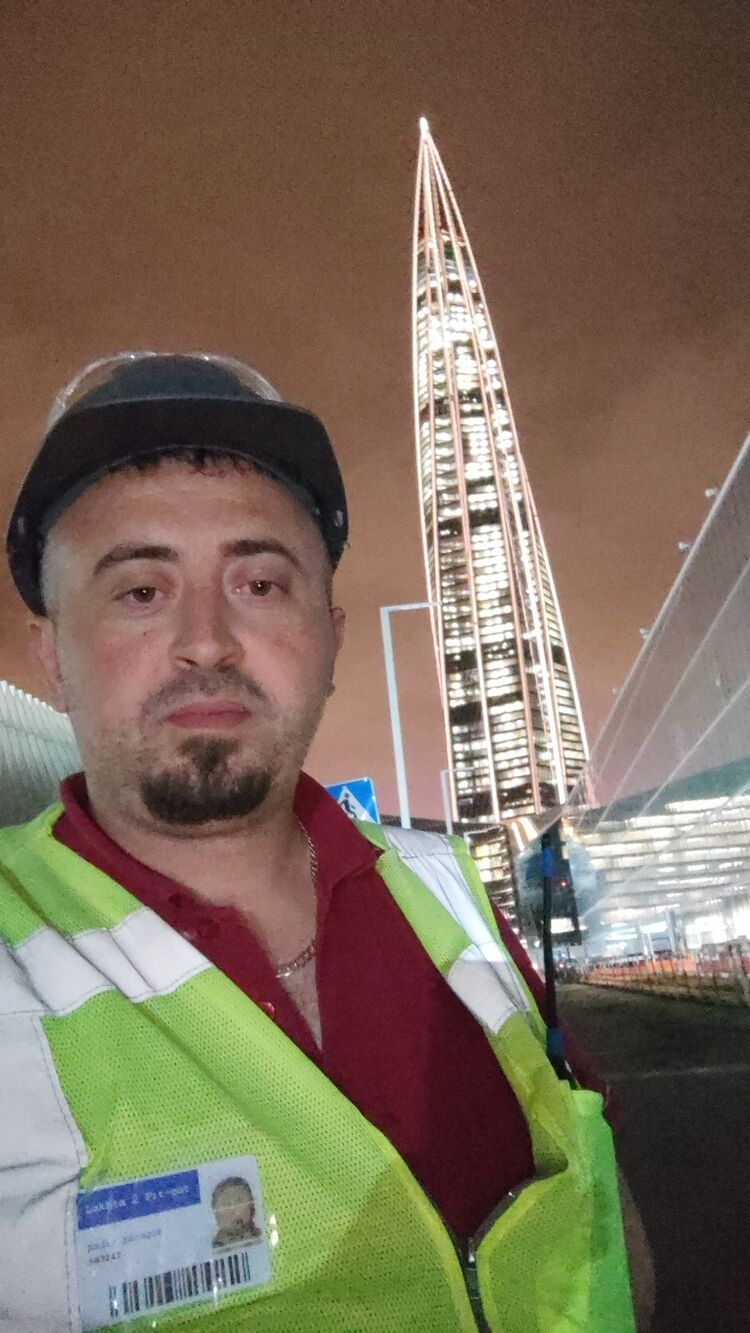  -,   Kadir, 39 ,   ,   