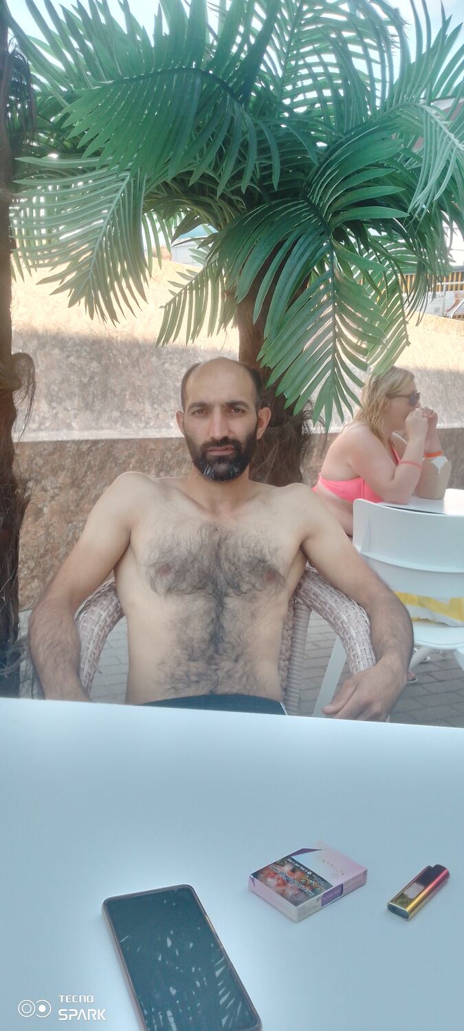  45982547  Roma, 35 ,    