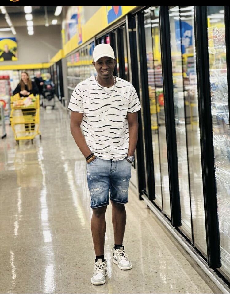 ���� 40183777 ������� Man favelo, 28 ���, ���� ���������� � ������