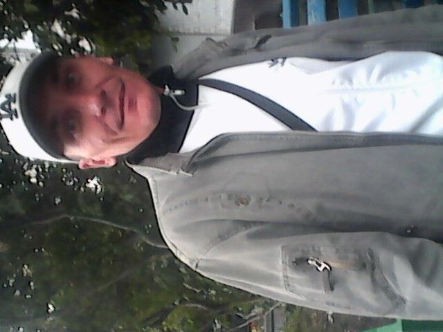  4680877  Vitalj, 46 ,    