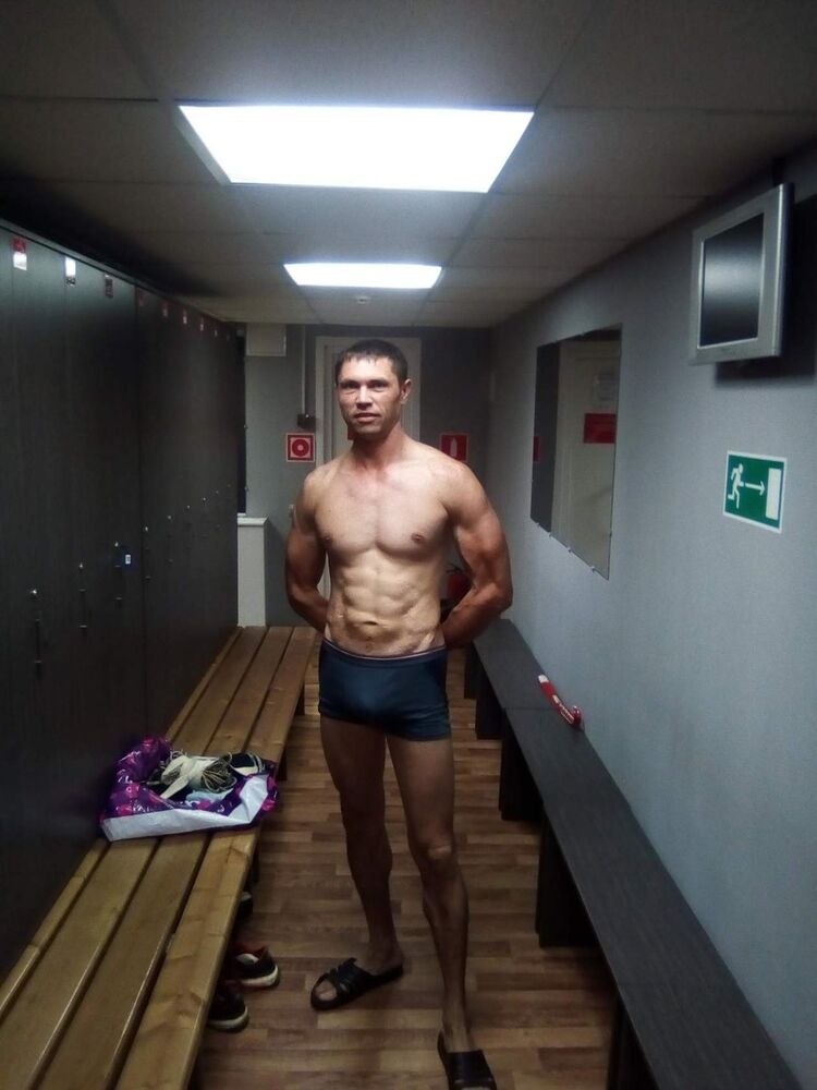  14859367  Vladimir, 42 ,    