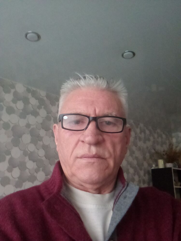  38589737  , 69 ,    