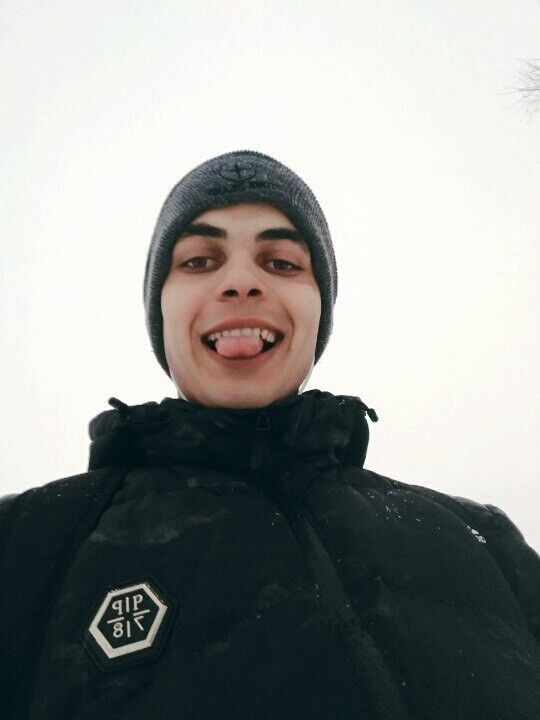  ,   Yan, 28 ,   