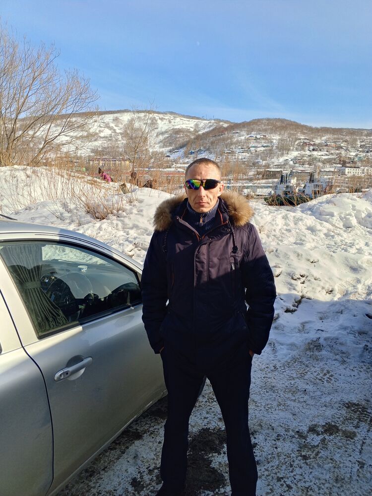  41312847  Vasili, 38 ,    -