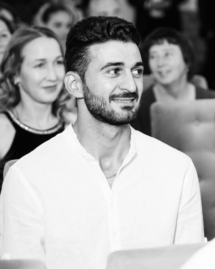 ���� 43306057 ������� ���, 32 ����, ���� ���������� � �������