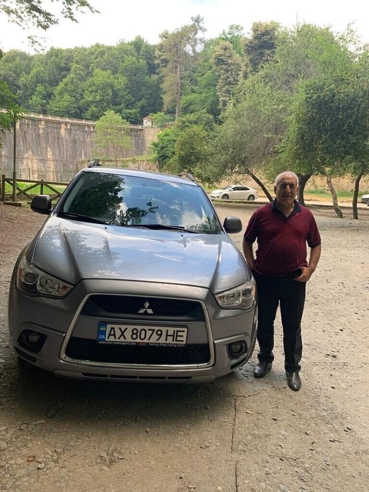  21002987  Huseyin, 60 ,    