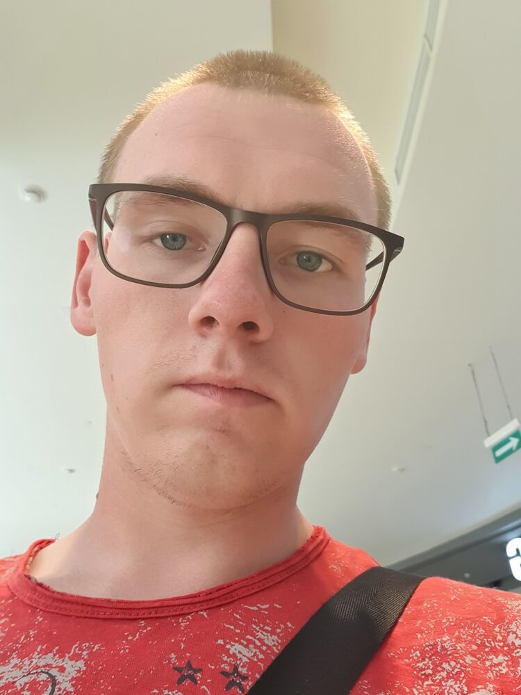 ,   Pavel, 23 ,     , c 